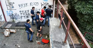 Novara, sgomberato l’ex Albergo Italia: identificate 14 persone durante il blitz